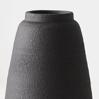 Kata Vase